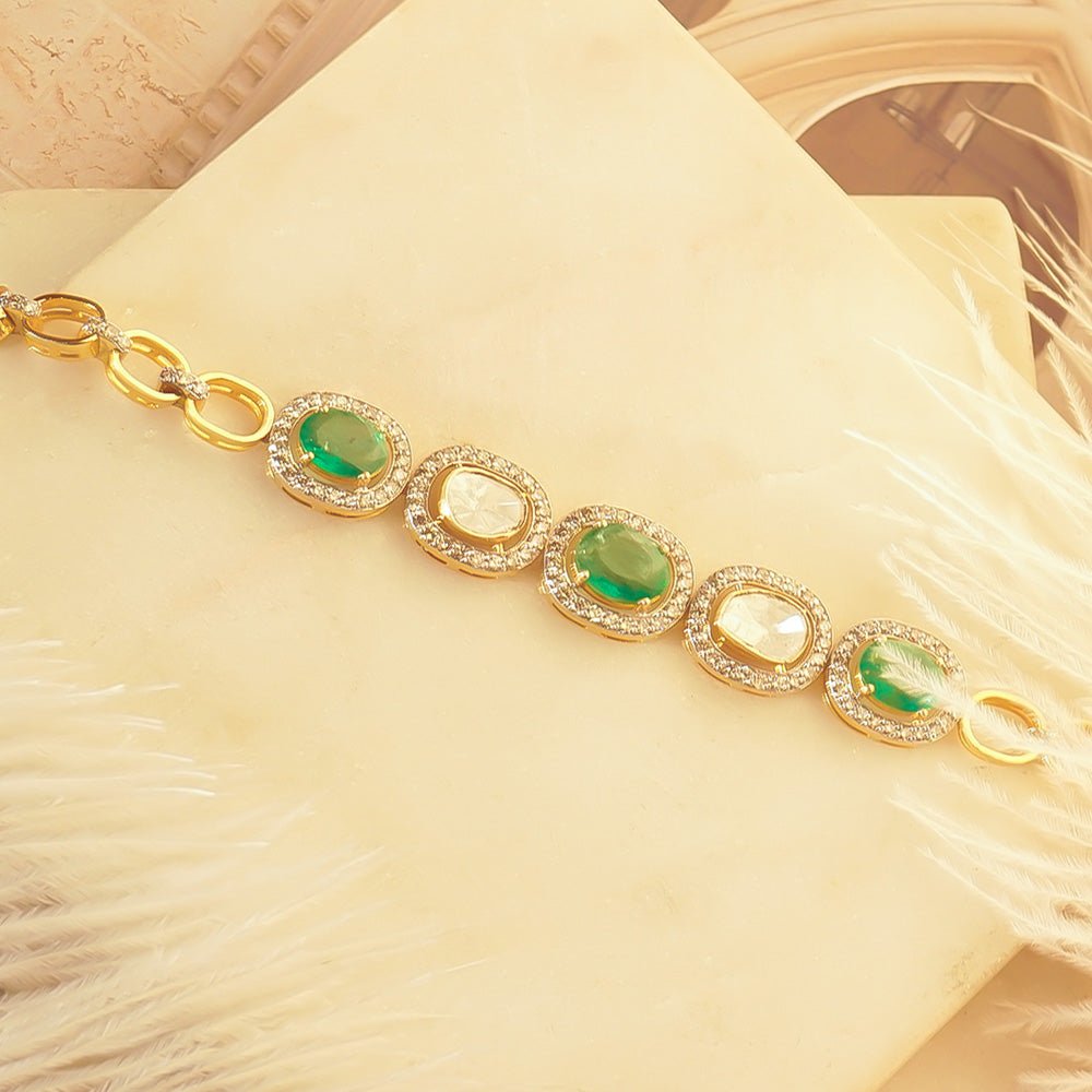 Emerald Polki diamond bracelet with green emeralds and diamonds