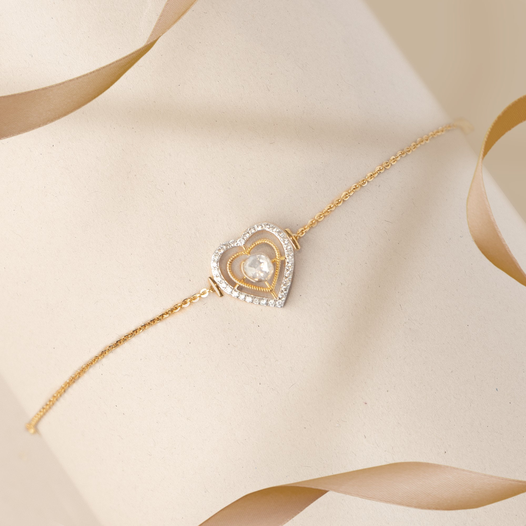 Heart It Polki diamond bracelet with heart-shaped diamonds