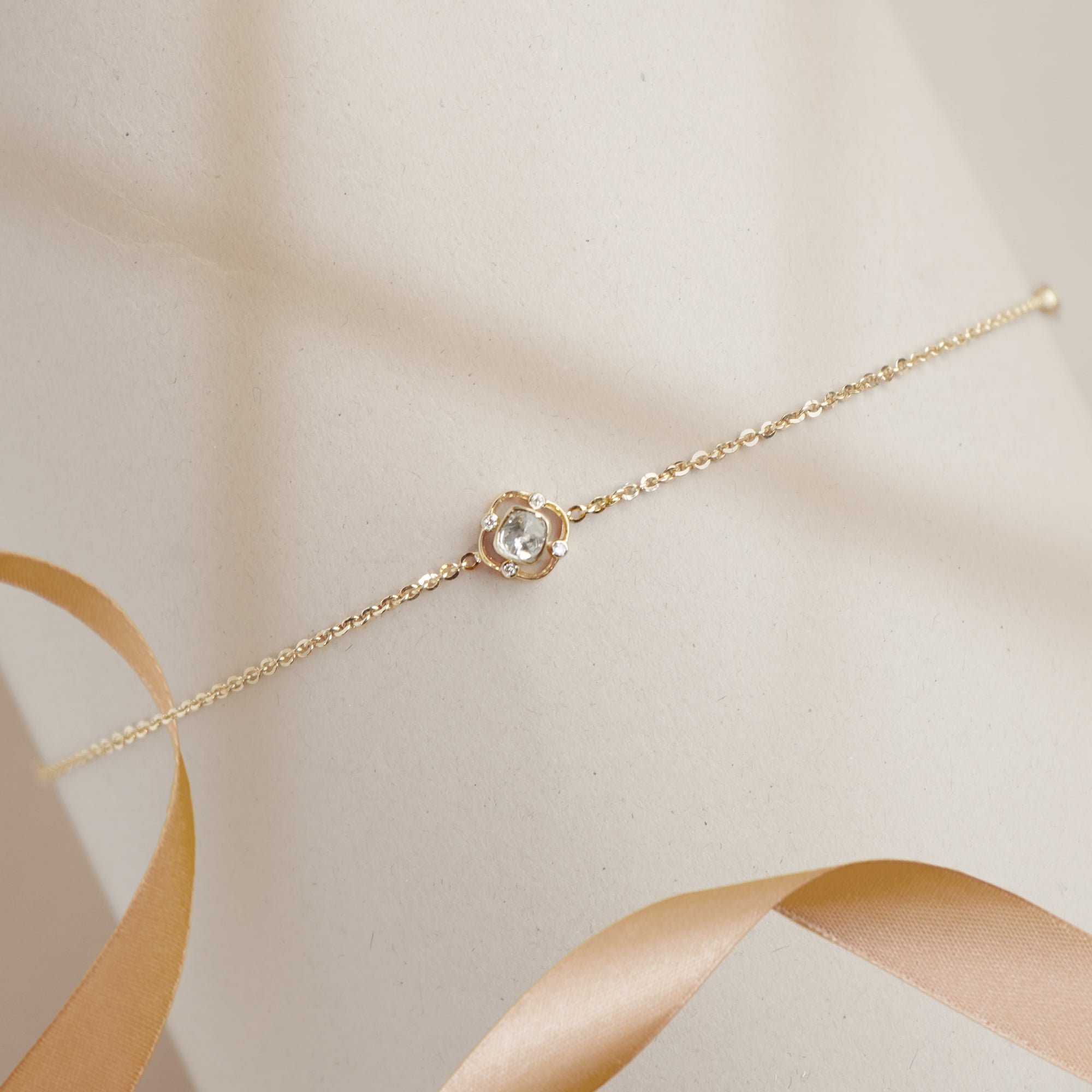 Diana Polki diamond bracelet with elegant uncut diamonds
