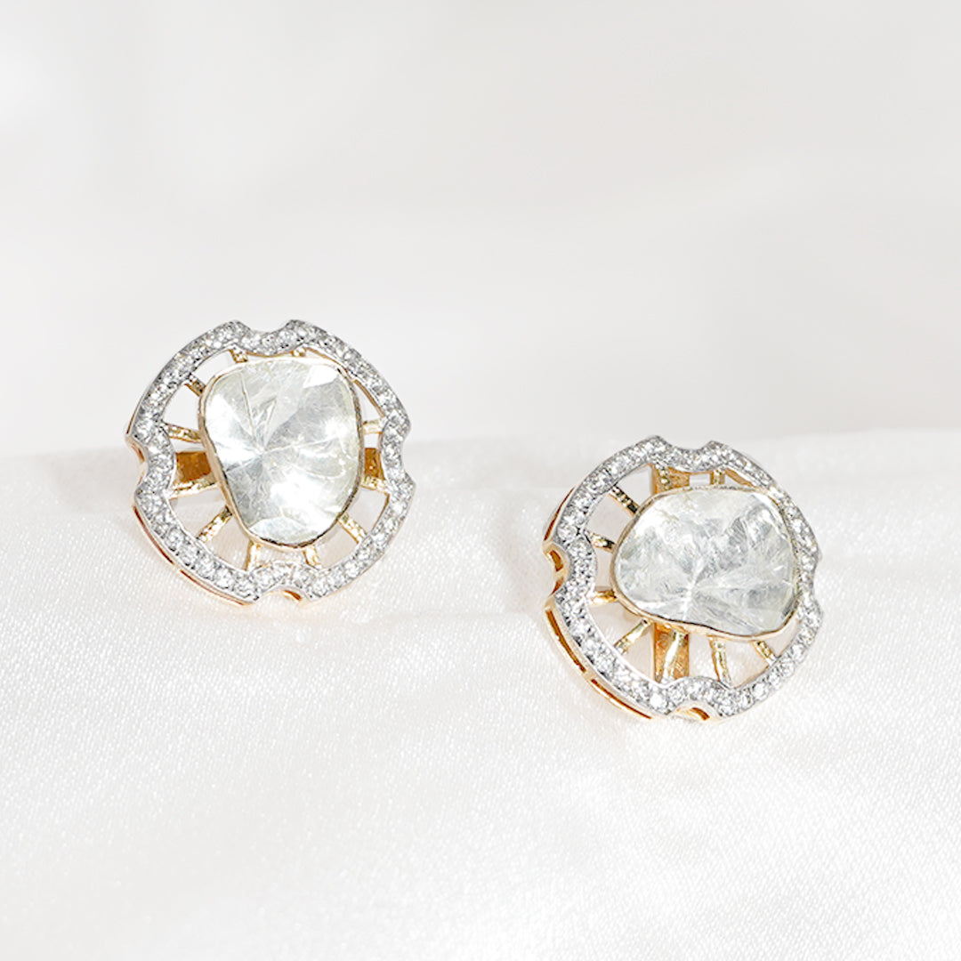 Polki diamond stud in intertwined circles, captivating design that catches light