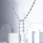 Elegant necklace with shimmering polki diamonds, exuding timeless allure.