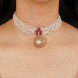 Roseleaf Medallion Choker