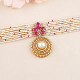 Roseleaf Medallion Choker