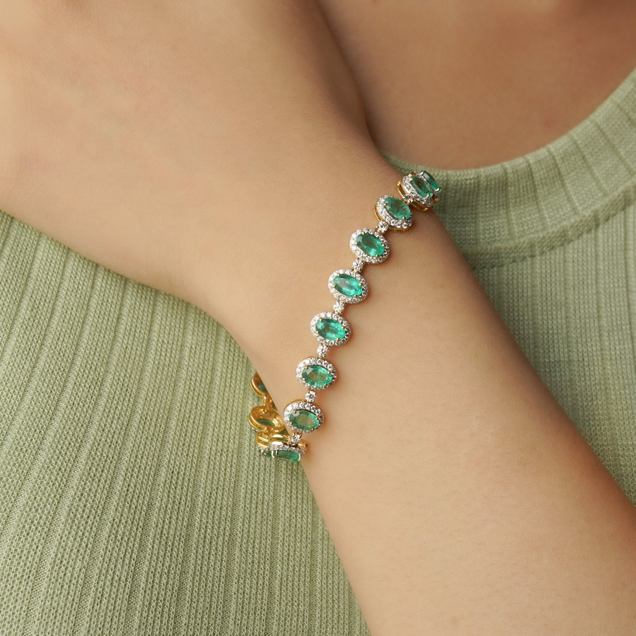 Eternal Emerald Halo bracelet with emerald and diamond halo