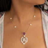 Velmora Chain Pendant