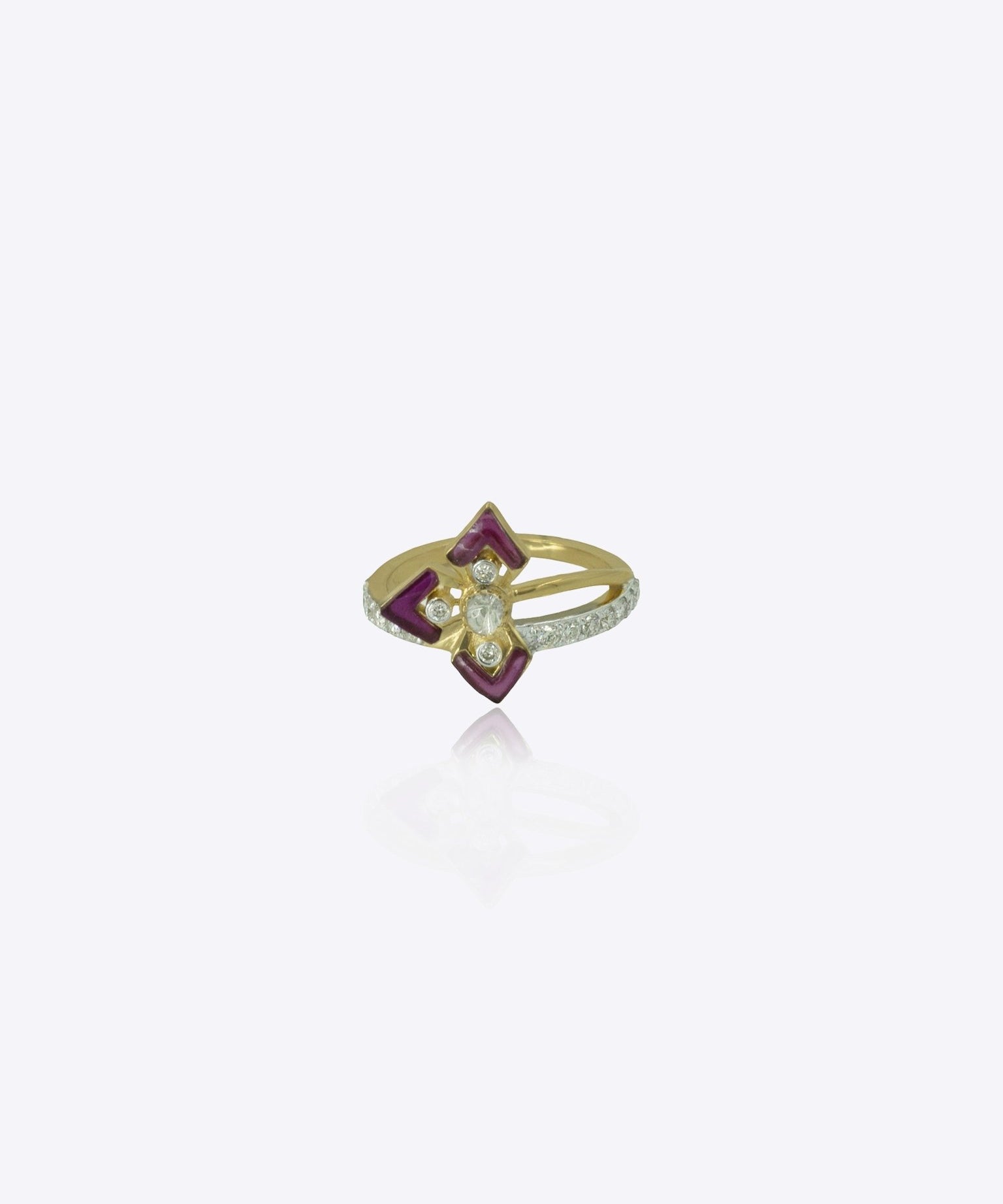 9k gold artistic ring with prism pink stones and central Polki design