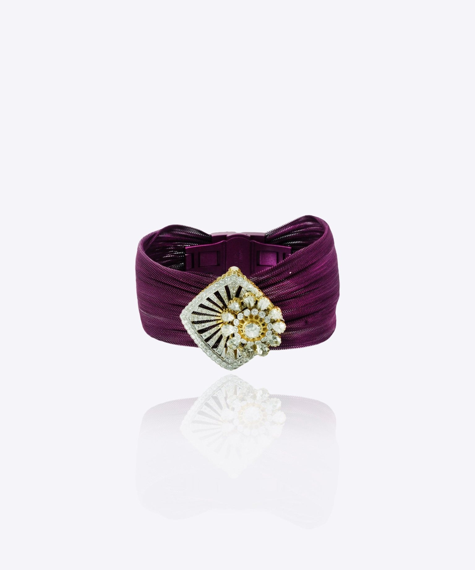 9k gold Iris Mesh bracelet with asymmetrical Polki centerpiece and dori style