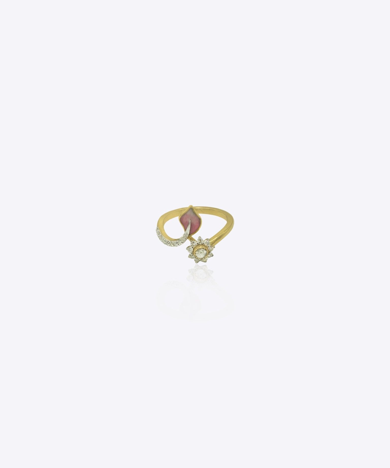 9k gold elegant floral ring with pink enamel petals and Polki centerpiece