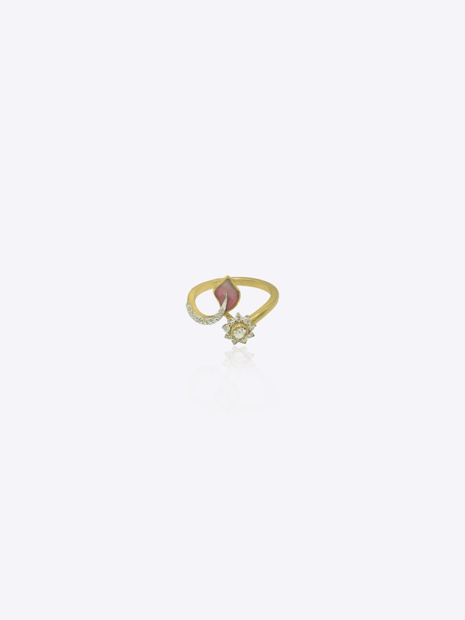 9k gold elegant floral ring with pink enamel petals and Polki centerpiece