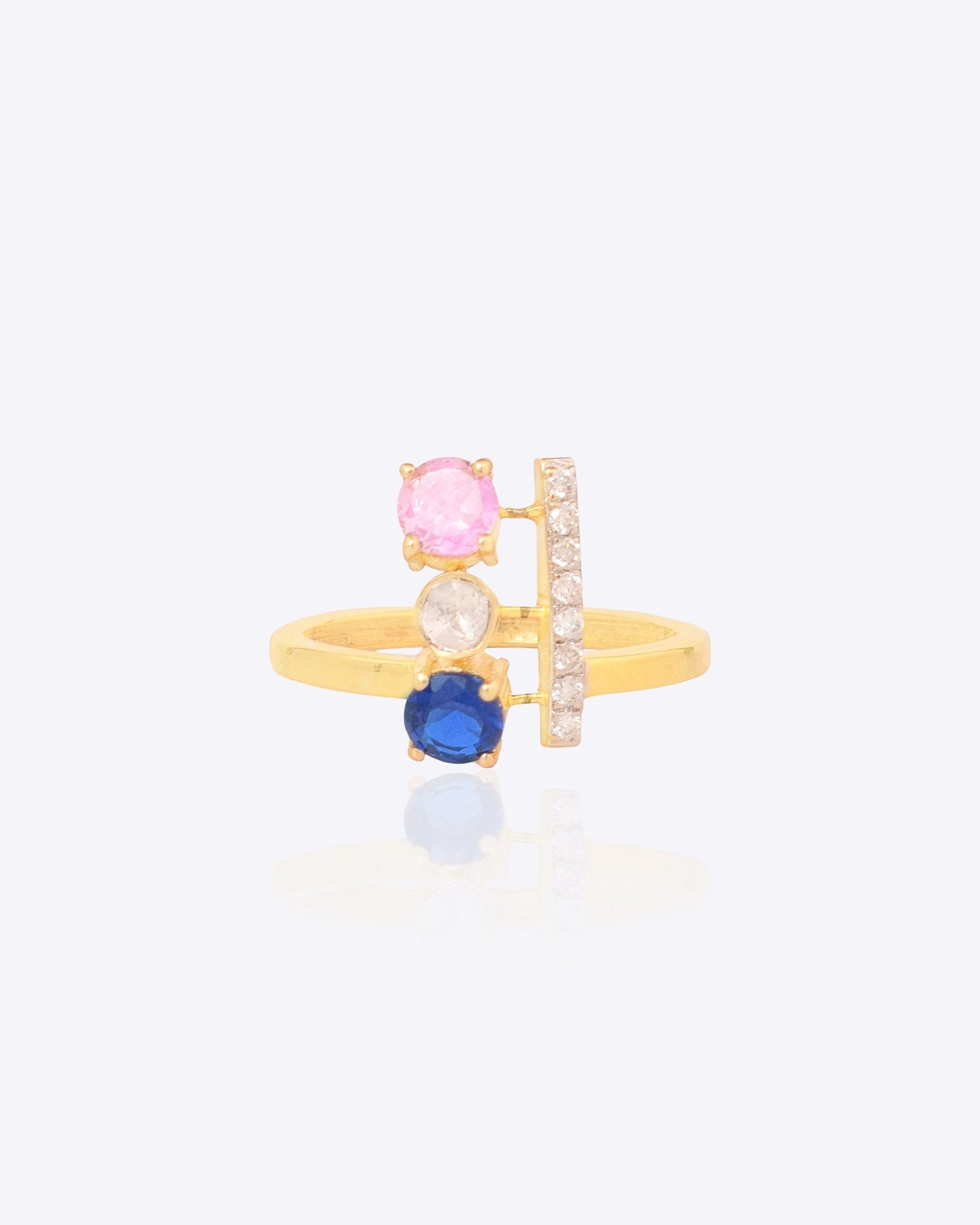 Polki diamond ring in 14K gold with a vertical diamond accent, customisable sizing.