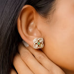 18K gold rhombus earrings with a Polki center and diamonds